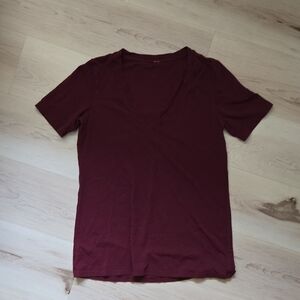 lululemon athletica Burgundy Short Sleeve Tee medium